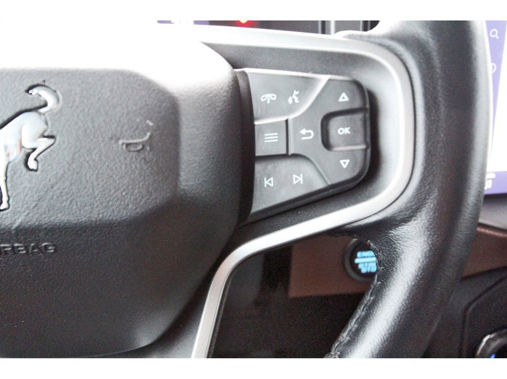 Certified 2022 Ford Bronco Outer Banks w/ Sasquatch Package AWD/4WD image 18