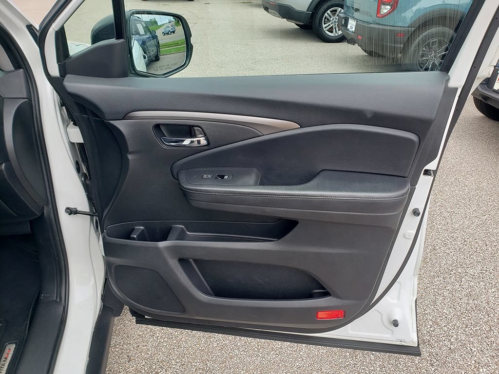 Used 2020 Honda Pilot LX image 20