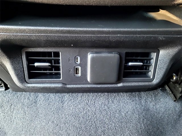 Used 2023 Chevrolet Silverado 1500 LT image 13