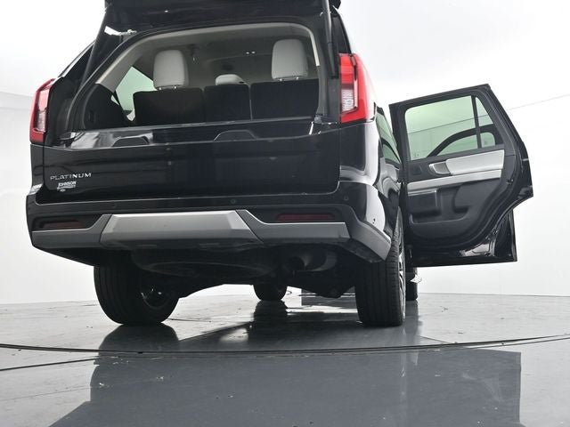 Certified 2025 Ford Expedition Platinum w/ Driver's Package AWD/4WD image 41