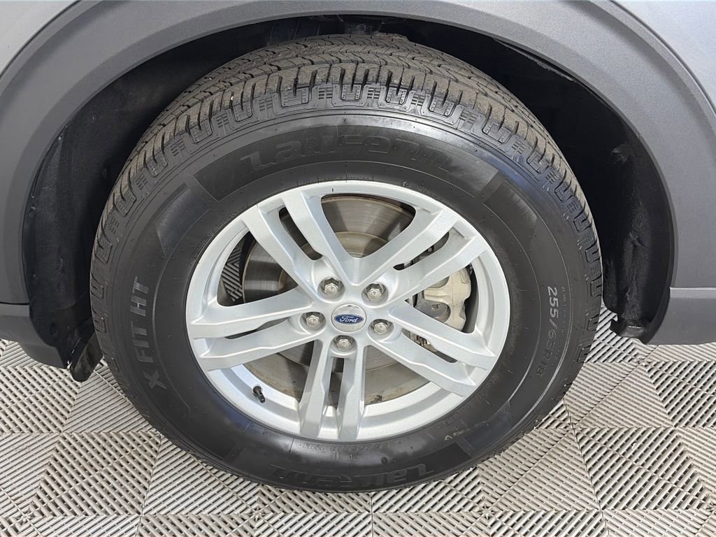 Certified 2024 Ford Explorer XLT w/ Equipment Group 202A image 8