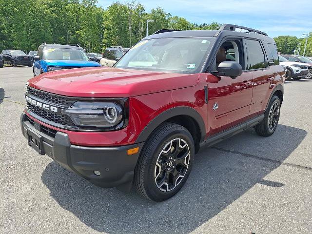 Certified 2025 Ford Bronco Sport Outer Banks w/ Outer Banks Tech Package+ AWD/4WD image 3