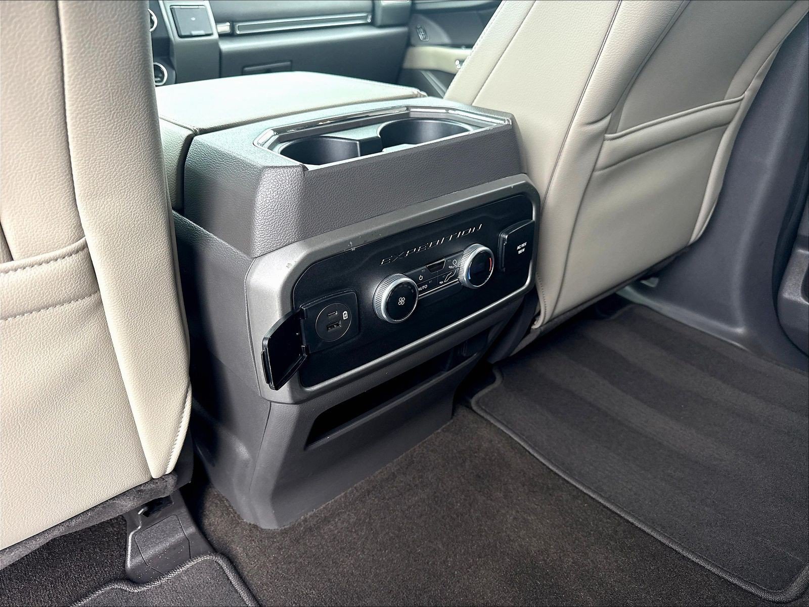 Certified 2021 Ford Expedition XLT RWD image 13