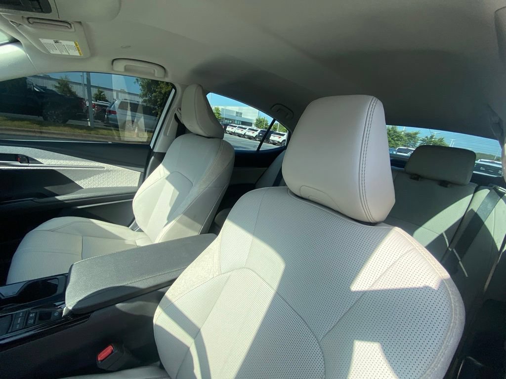 Used 2026 Toyota Camry XLE FWD image 20