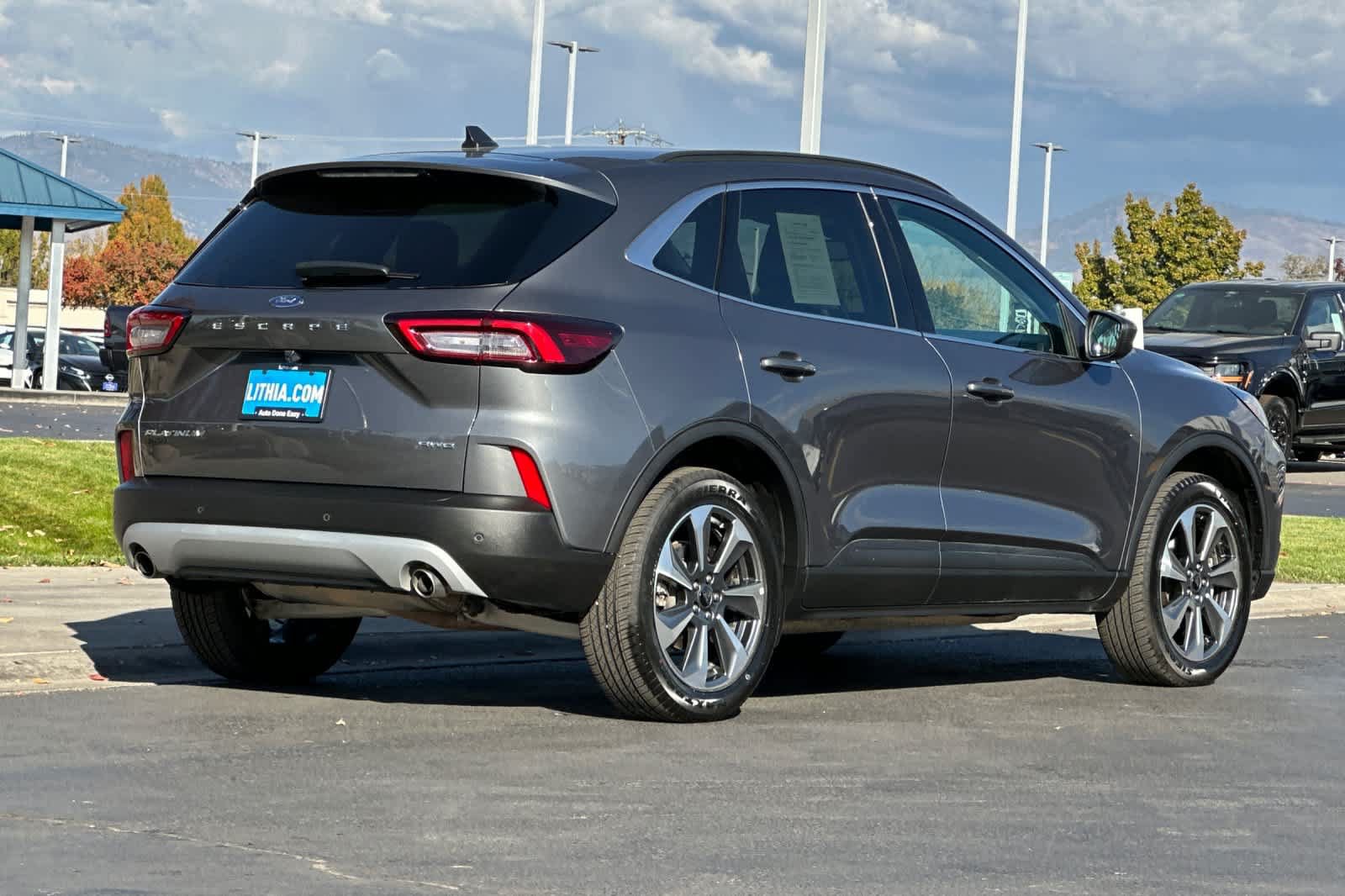Certified 2025 Ford Escape Platinum AWD/4WD image 2