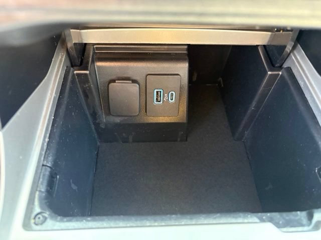 Certified 2023 Ford Explorer XLT w/ Equipment Group 202A AWD/4WD image 22