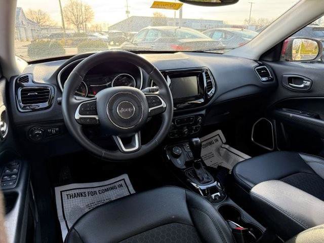 Used 2019 Jeep Compass Latitude AWD/4WD image 17