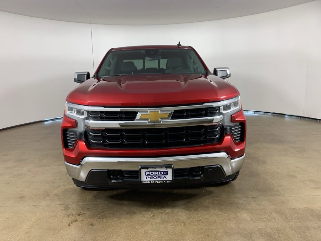 Used 2023 Chevrolet Silverado 1500 LT AWD/4WD image 3