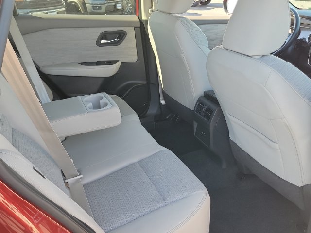 Used 2023 Nissan Rogue SV FWD image 20