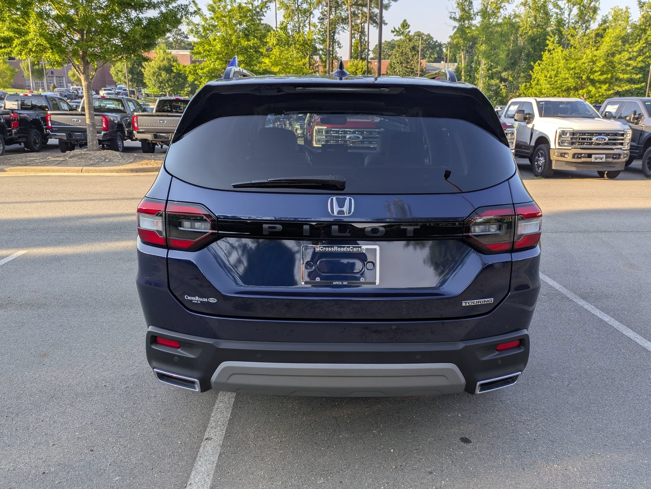 Used 2025 Honda Pilot Touring image 5