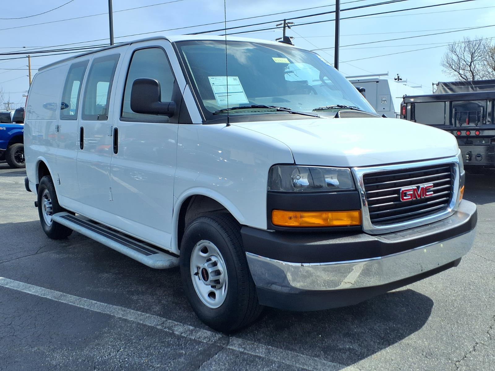 Used 2024 GMC Savana 2500 w/ Driver Convenience Package image 7