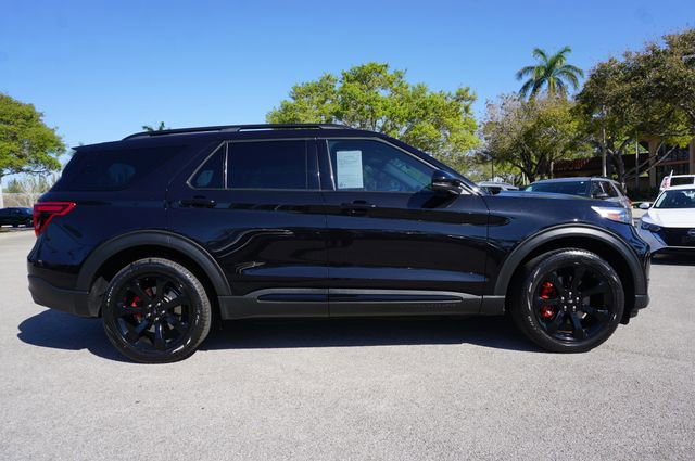 Certified 2023 Ford Explorer ST w/ Equipment Group 401A image 4