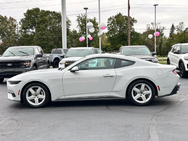 Certified 2026 Ford Mustang Coupe RWD image 4