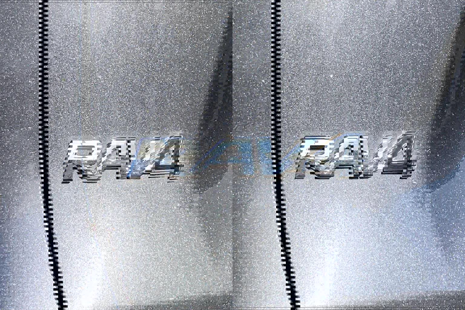 Used 2024 Toyota RAV4 XLE Premium image 30