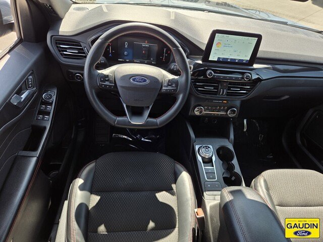 Certified 2025 Ford Escape ST-Line Select AWD/4WD image 13