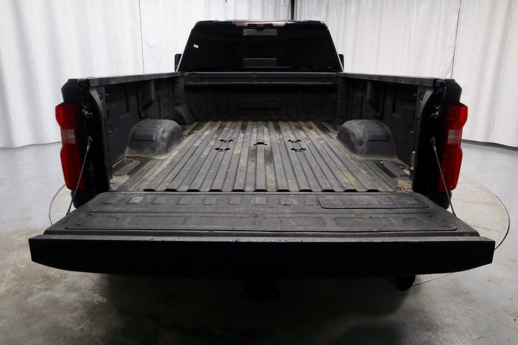 Used 2021 Chevrolet Silverado 3500 High Country image 15