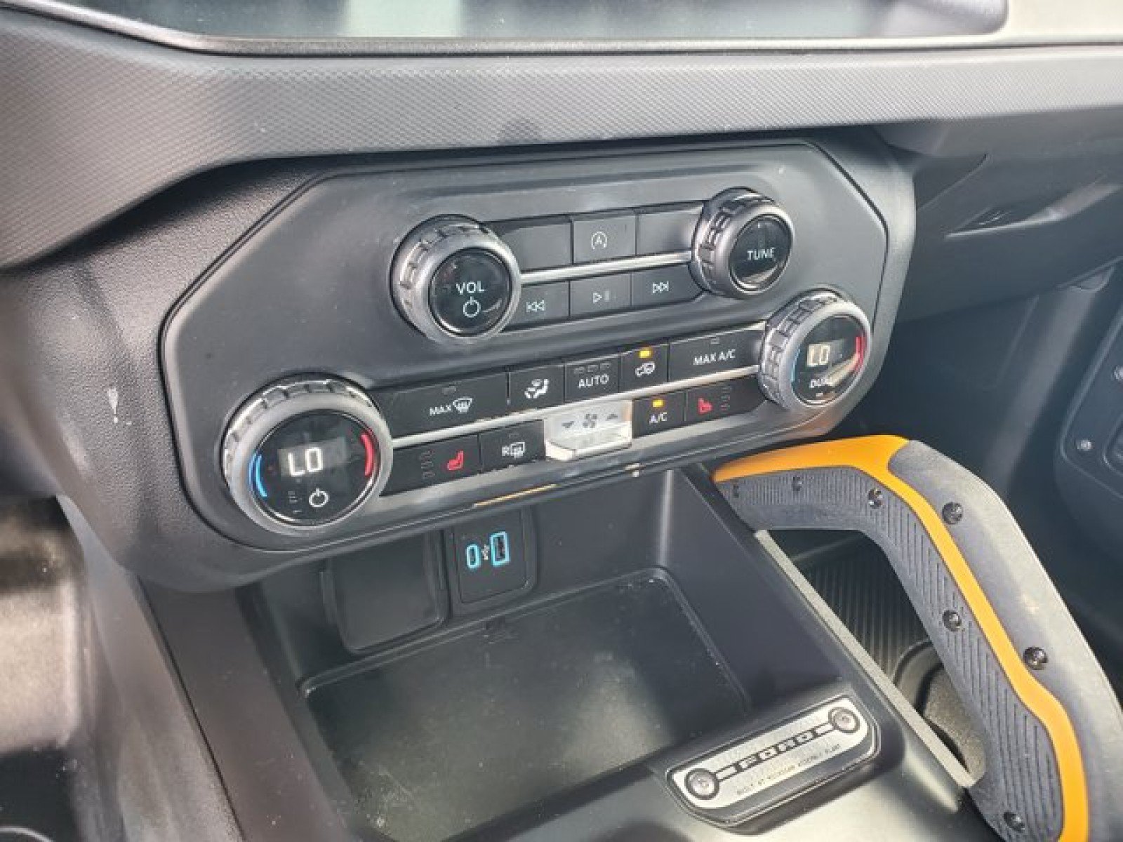 Certified 2024 Ford Bronco Badlands AWD/4WD image 20