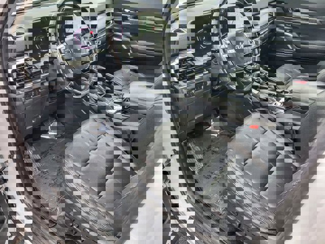 Used 2024 Kia Telluride EX w/ EX Captain's Chair Package image 15