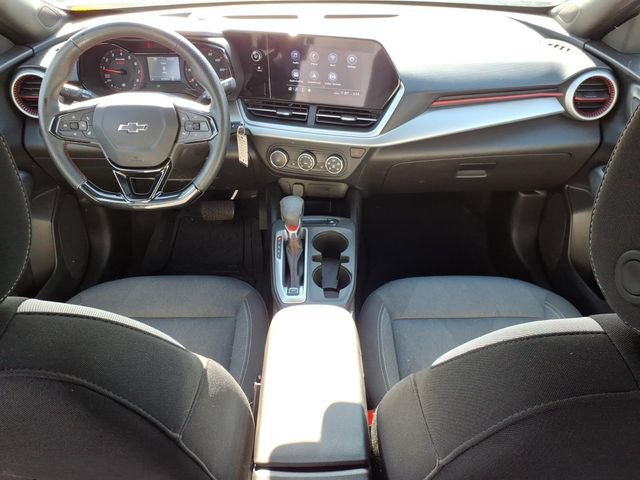 Used 2024 Chevrolet Trax RS FWD image 12