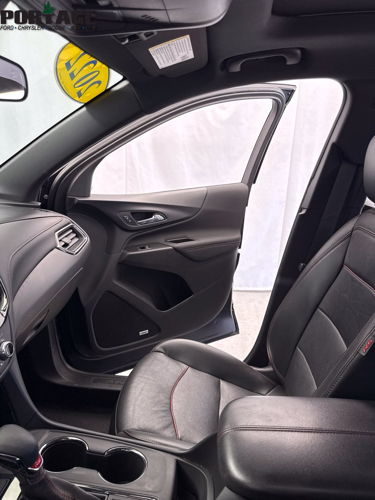 Used 2022 Chevrolet Equinox RS w/ RS Leather Package AWD/4WD image 22