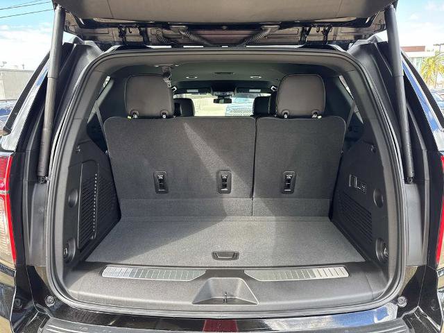 Used 2024 Chevrolet Tahoe Z71 w/ Luxury Package image 12