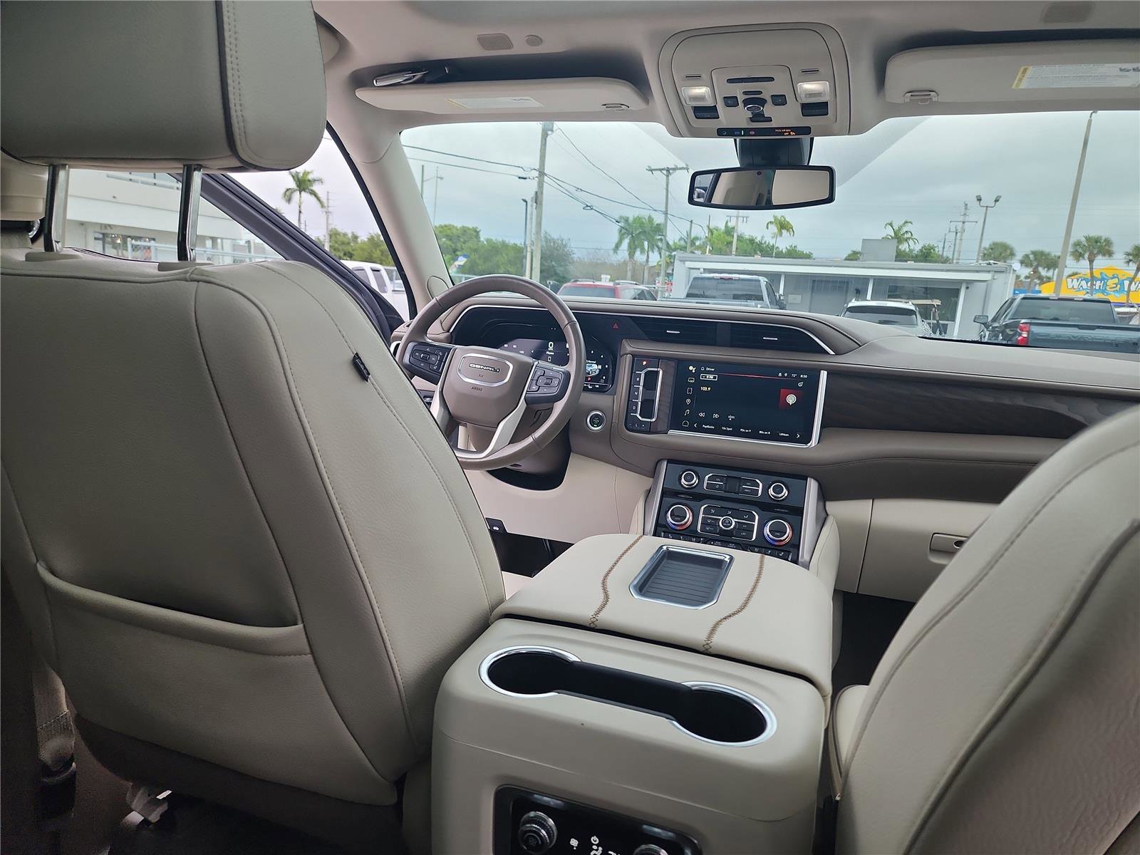 Used 2022 GMC Yukon XL Denali image 25