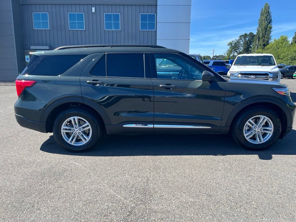 Certified 2022 Ford Explorer XLT w/ Class IV Trailer Tow Package AWD/4WD image 8