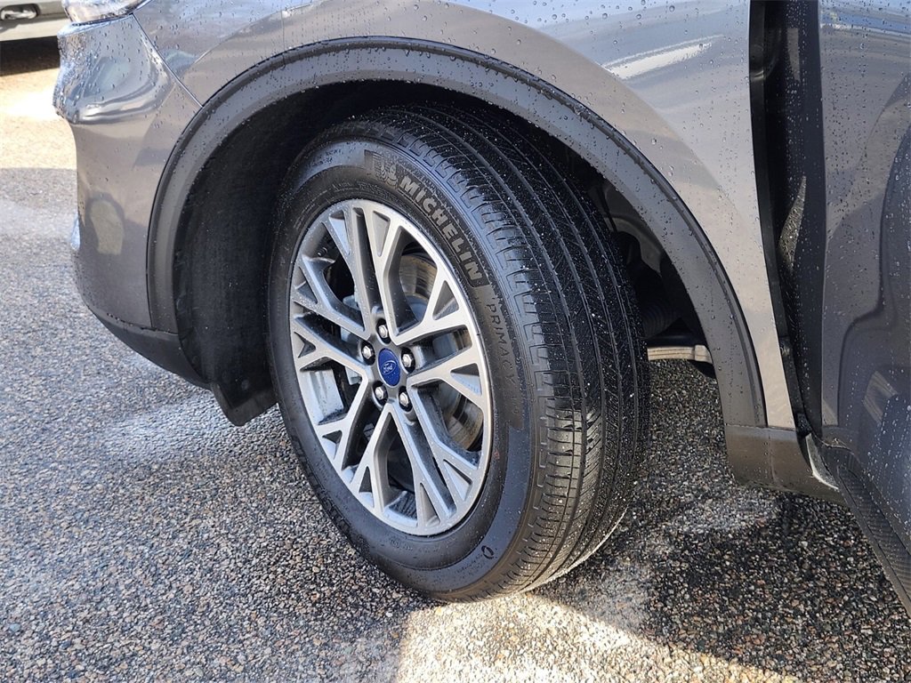 Certified 2022 Ford Escape SEL w/ Technology Package image 34