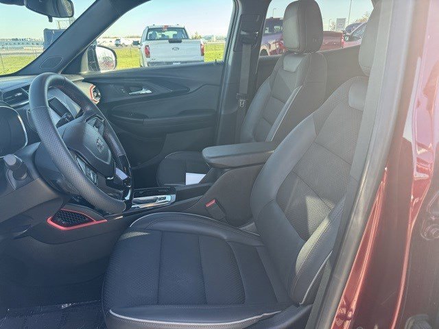 Used 2023 Chevrolet TrailBlazer RS image 11