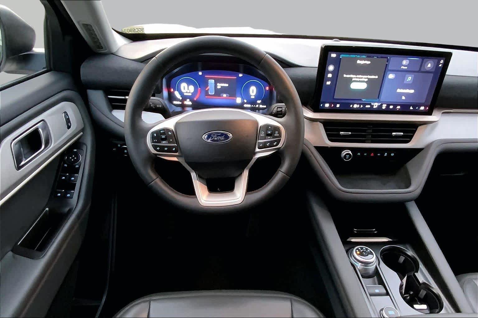 Certified 2025 Ford Explorer Active w/ Active Comfort Package RWD image 6