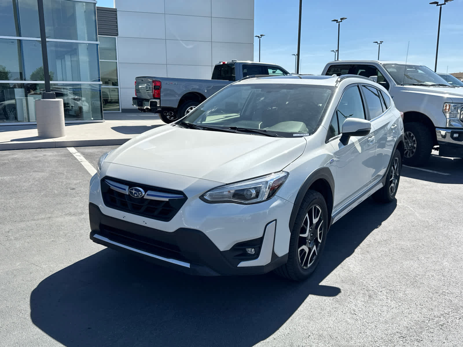 Used 2022 Subaru Crosstrek Hybrid w/ Moonroof Package w/Navigation AWD/4WD image 2