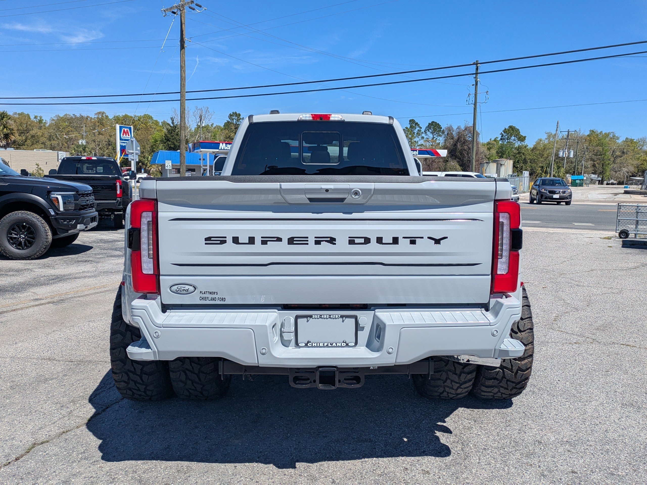 Certified 2026 Ford F450 Platinum w/ FX4 Off-Road Package image 4