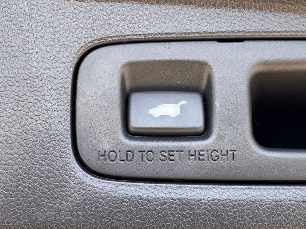 Used 2024 Honda CR-V Sport Touring image 14
