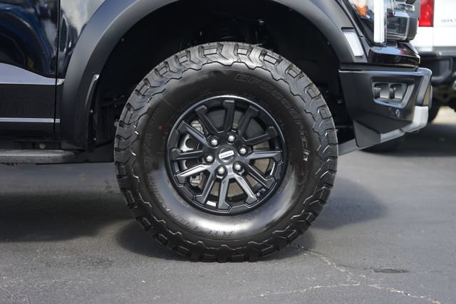 Certified 2025 Ford F150 Raptor AWD/4WD image 4