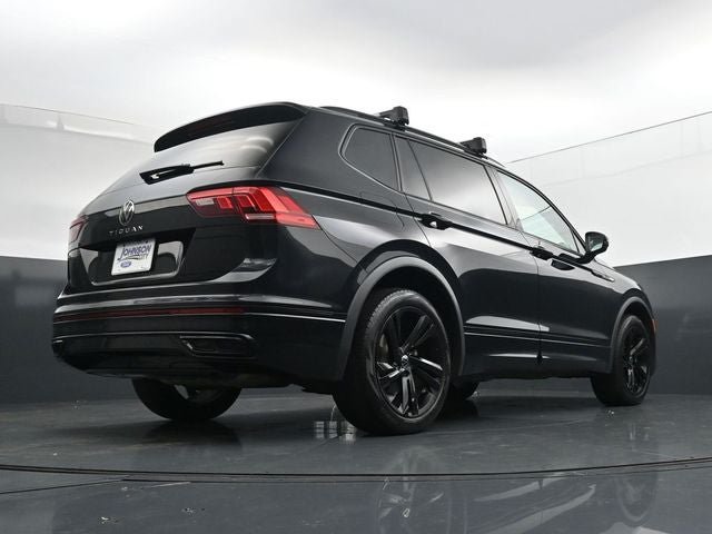 Used 2023 Volkswagen Tiguan SE R-Line FWD image 35