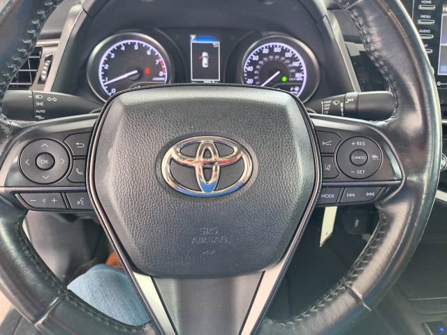 Used 2022 Toyota Camry SE FWD image 17