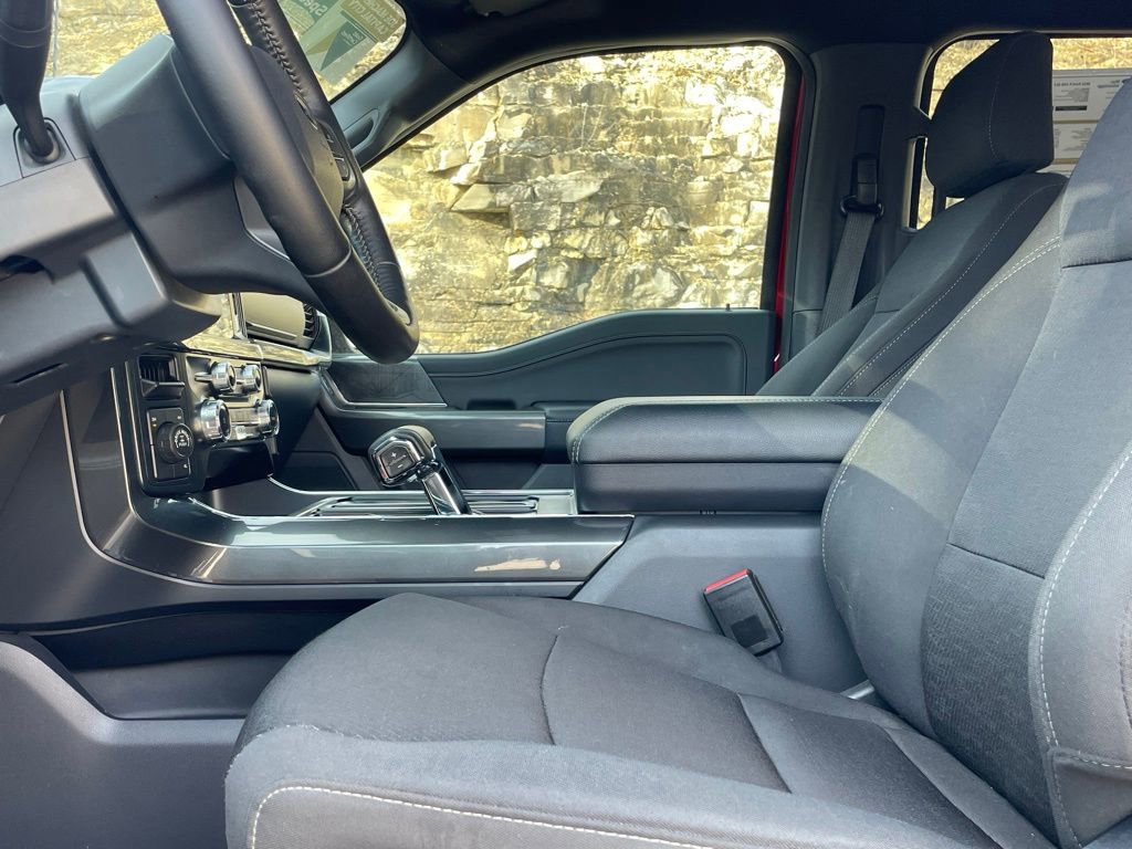 Certified 2022 Ford F150 XLT w/ Equipment Group 302A High image 18