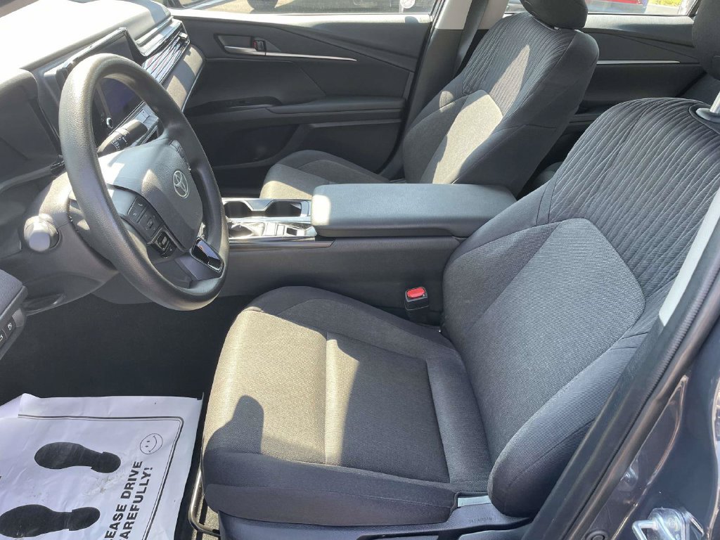 Used 2025 Toyota Camry LE FWD image 13