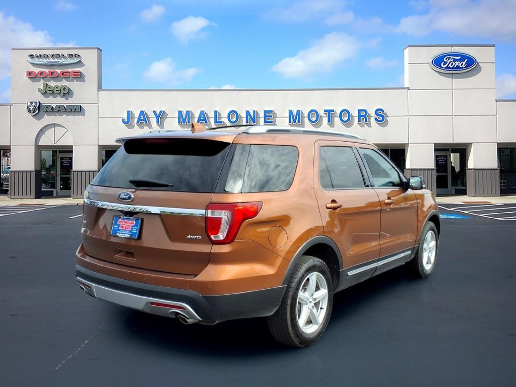 Certified 2017 Ford Explorer XLT w/ Equipment Group 201A AWD/4WD image 3
