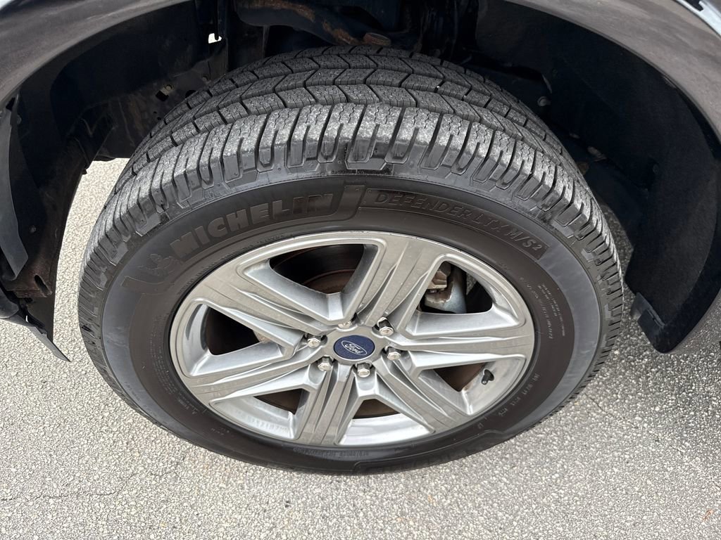 Certified 2019 Ford F150 Lariat w/ Equipment Group 502A Luxury image 13