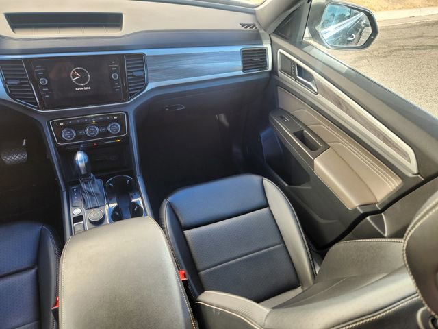 Used 2022 Volkswagen Atlas Cross Sport SE image 14