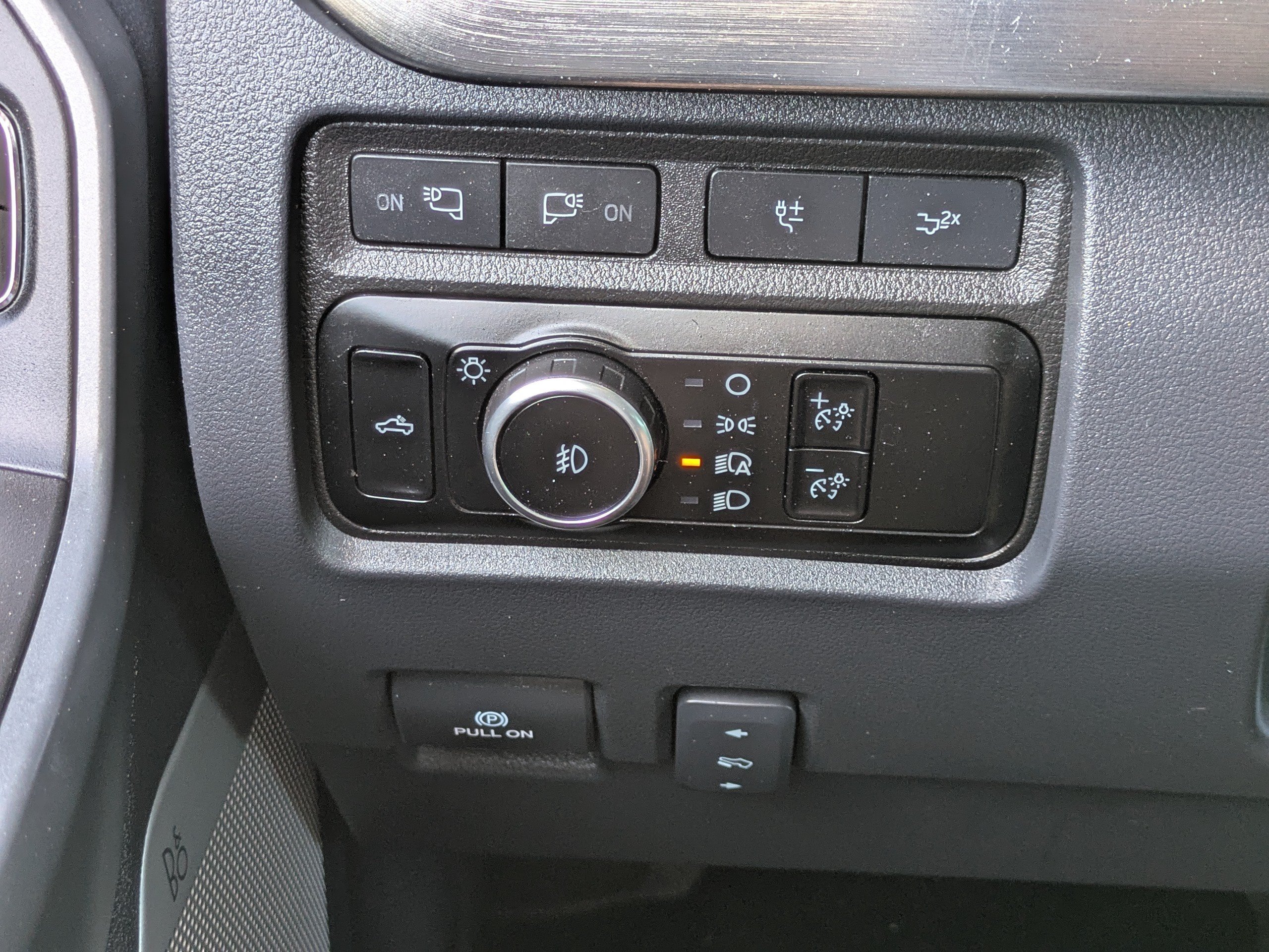 Certified 2024 Ford F250 Lariat w/ Lariat Ultimate Package AWD/4WD image 21