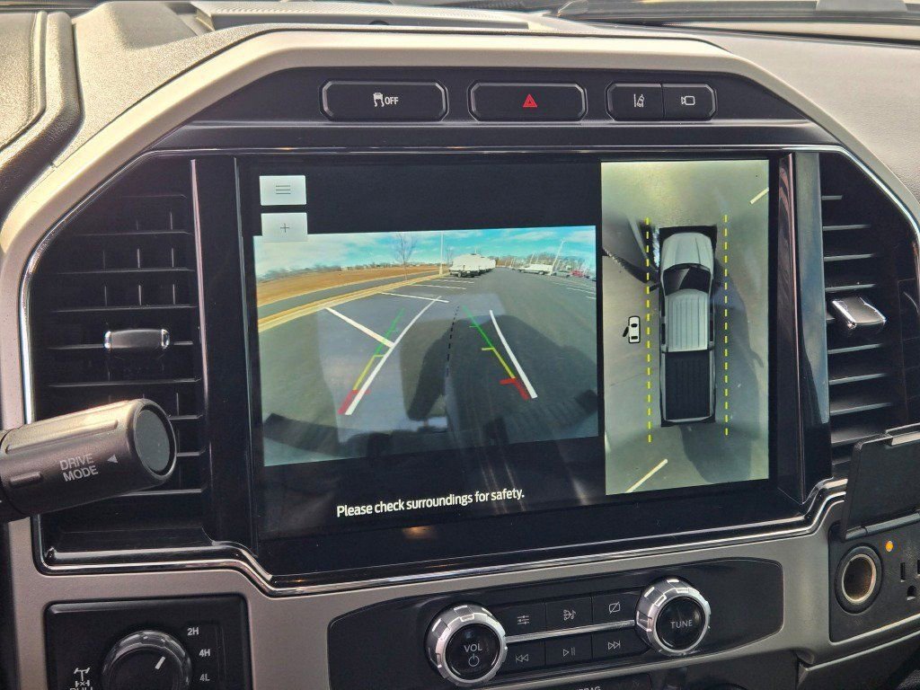 Certified 2022 Ford F250 Lariat w/ Snow Plow Prep Package image 25