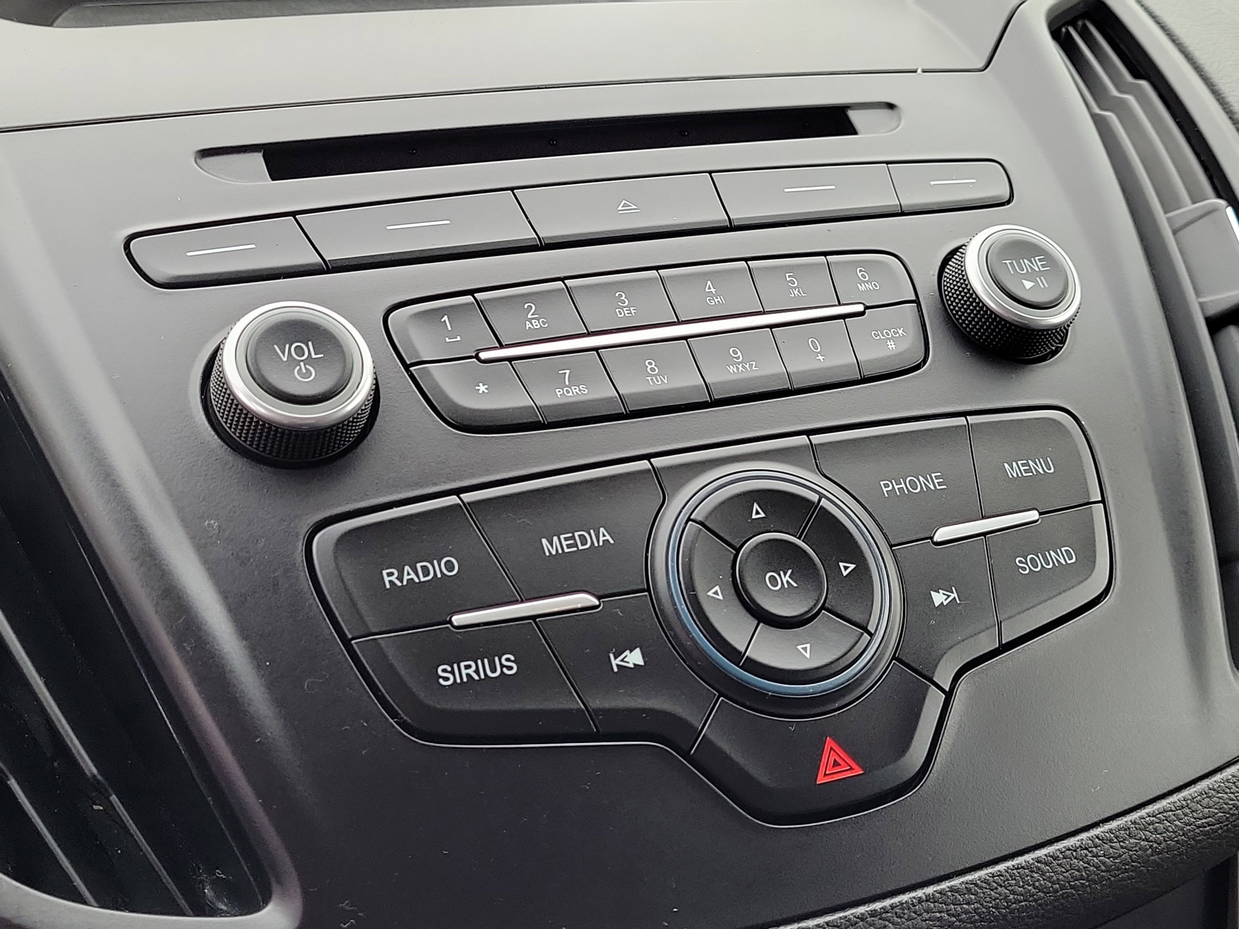 Certified 2017 Ford Escape SE image 28