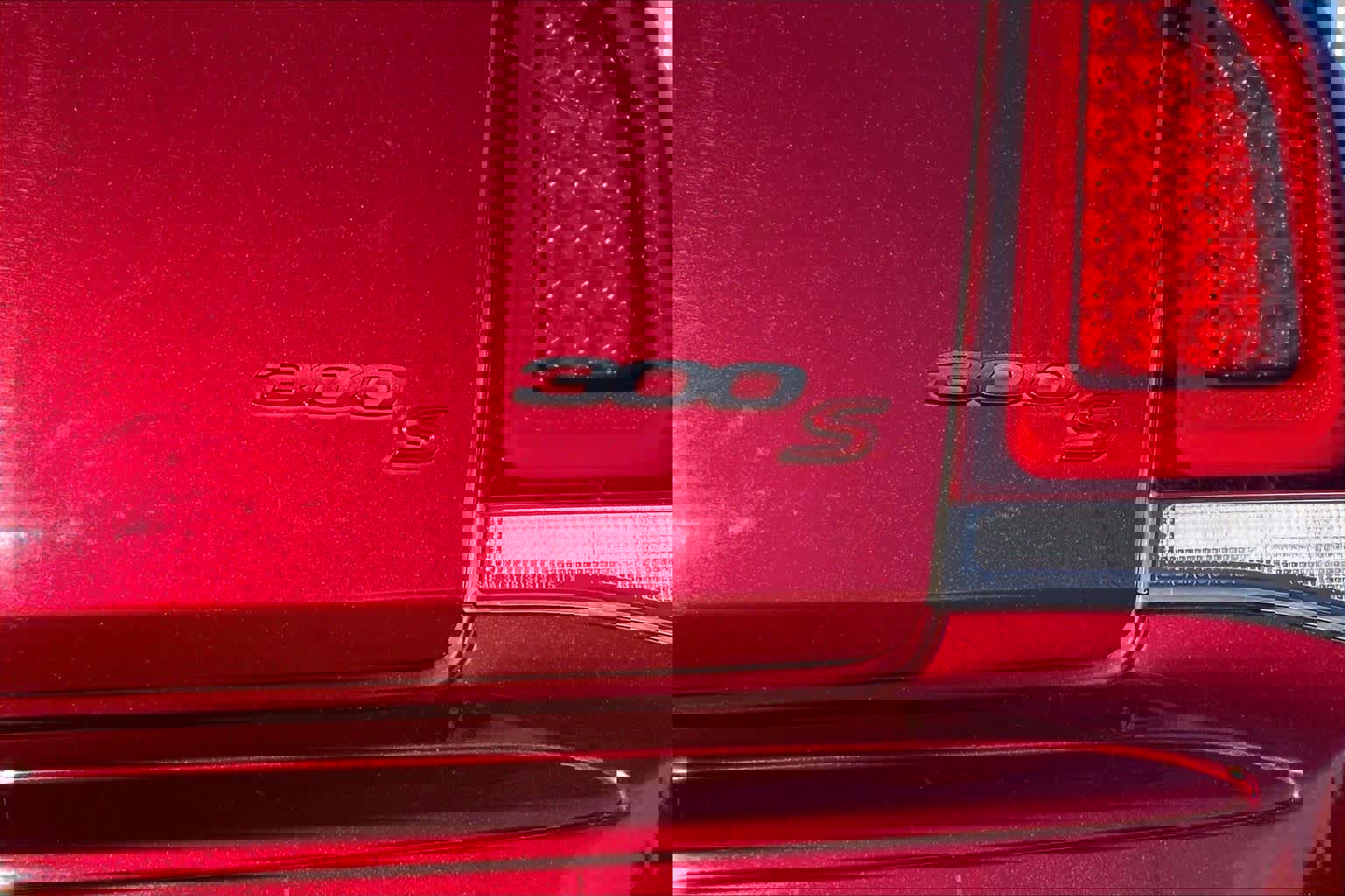 Used 2023 Chrysler 300 S image 9