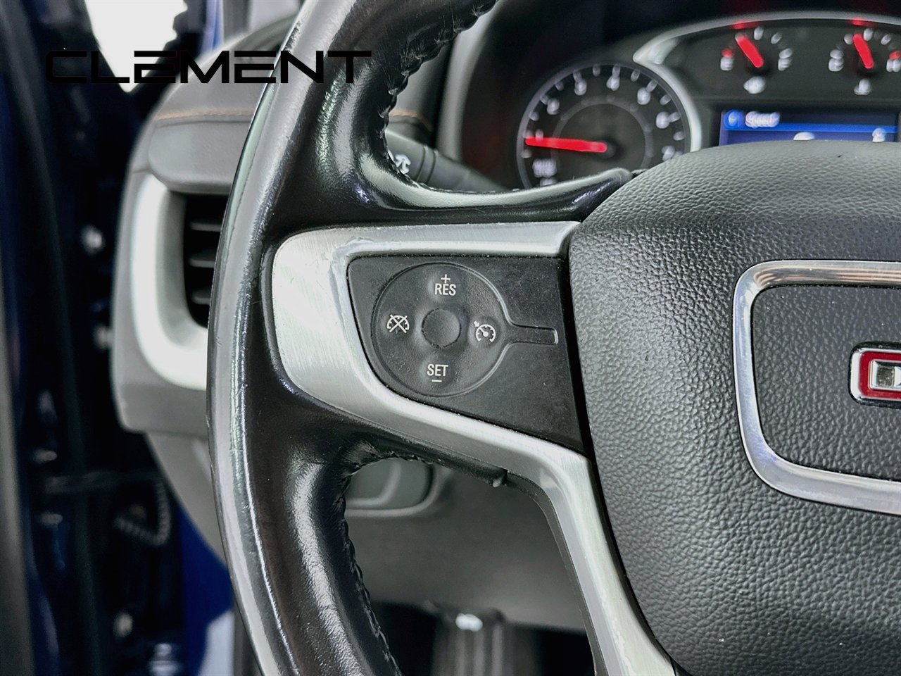 Used 2019 GMC Terrain SLE w/ Driver Convenience Package FWD image 16