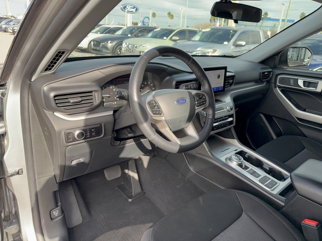 Certified 2023 Ford Explorer XLT image 10