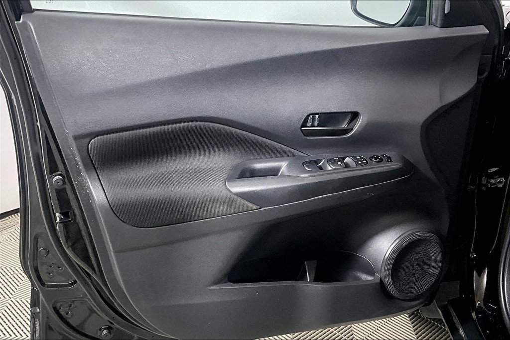 Used 2021 Nissan Kicks S FWD image 16
