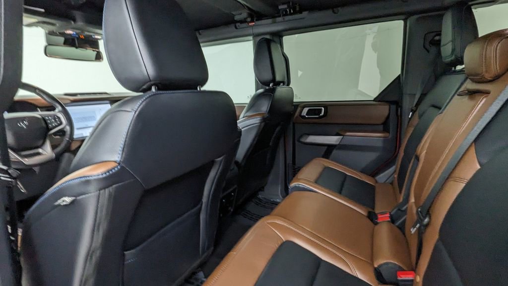 Certified 2022 Ford Bronco Outer Banks w/ Sasquatch Package AWD/4WD image 34