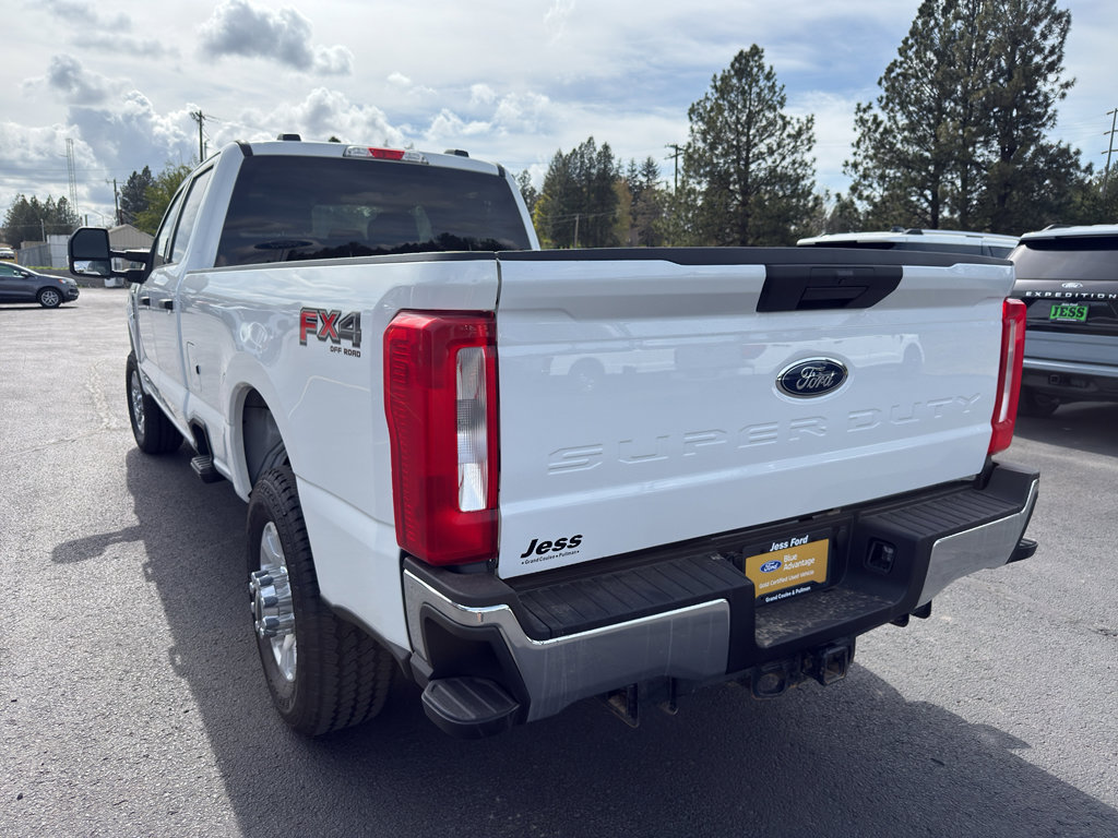 Certified 2023 Ford F350 XLT w/ FX4 Off-Road Package AWD/4WD image 11